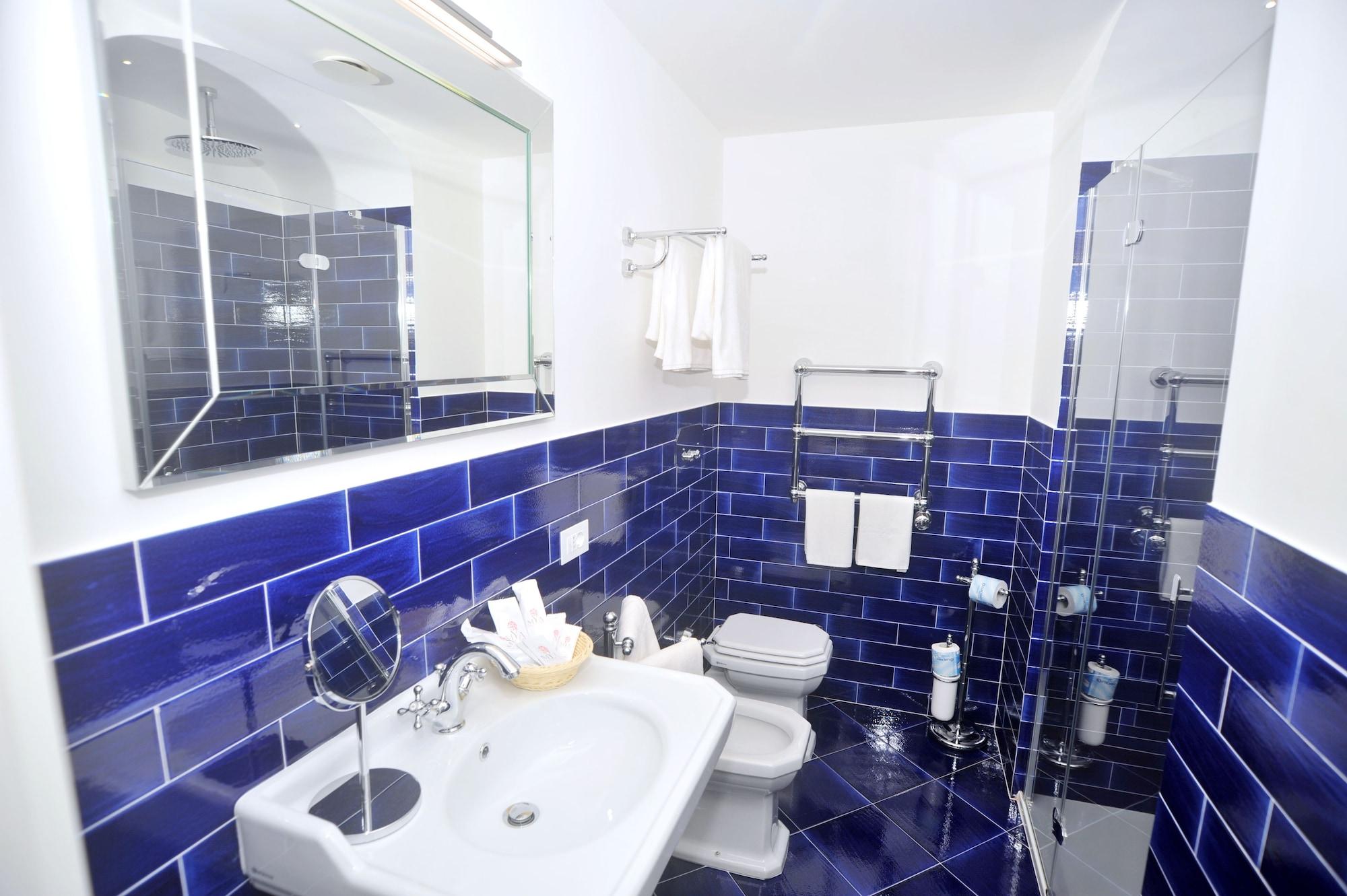 Core Amalfitano City Suites Экстерьер фото