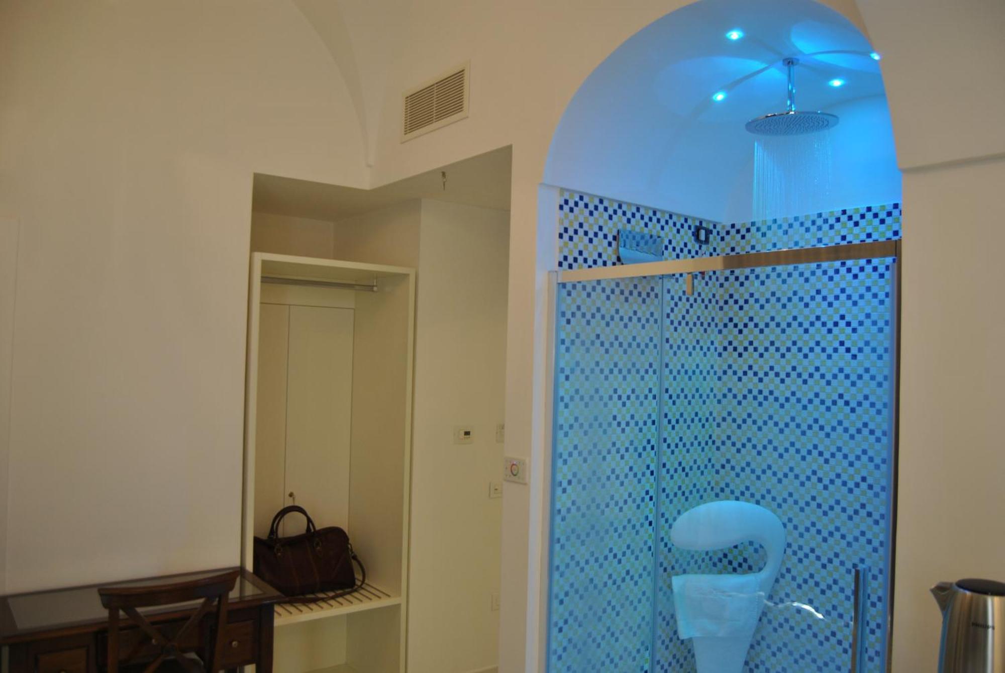 Core Amalfitano City Suites Экстерьер фото
