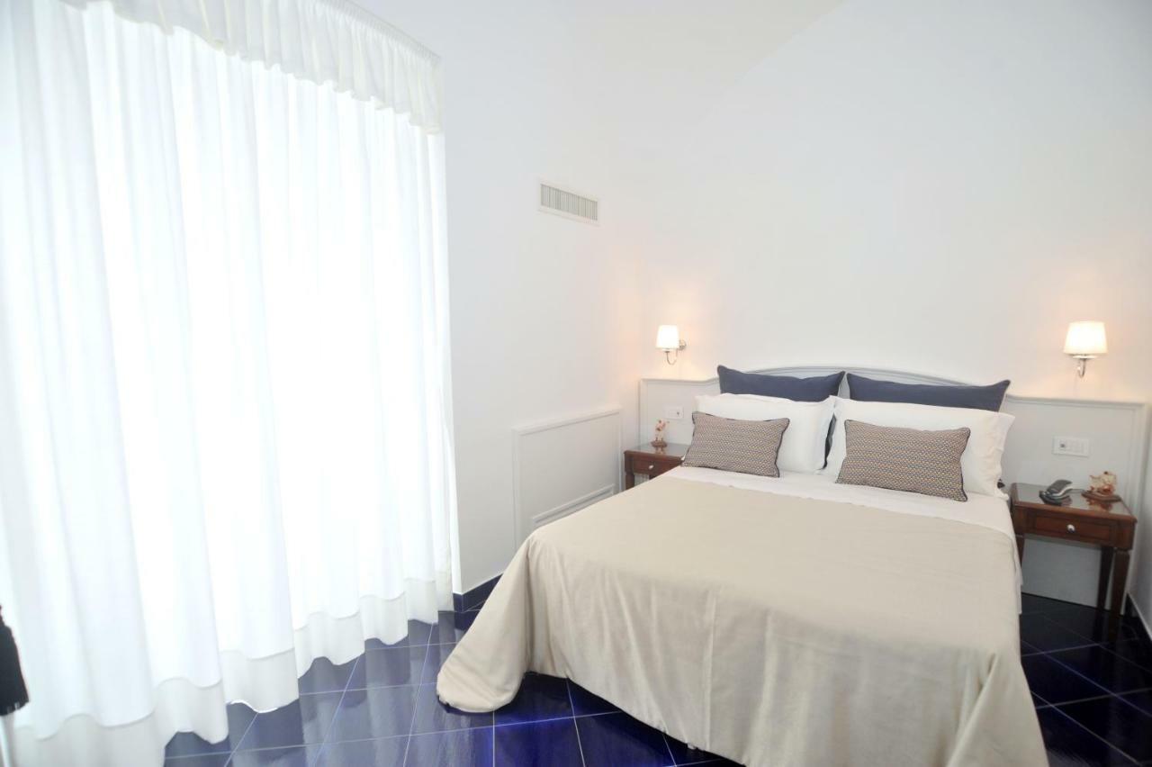 Core Amalfitano City Suites Экстерьер фото